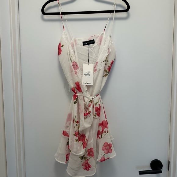 Zara Trim Printed Mini Dress - Picture 2 of 4